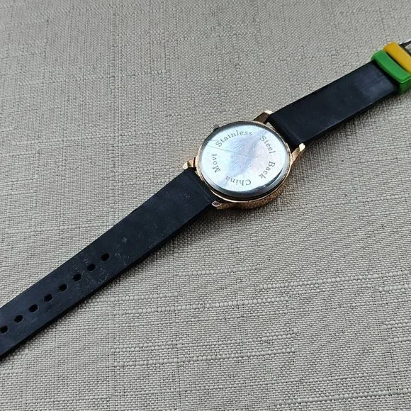 Geneva Fashion Wristwatch Quartz Analog Black Rubber Band Gold Tone Case Watch - Picture 7 of 11